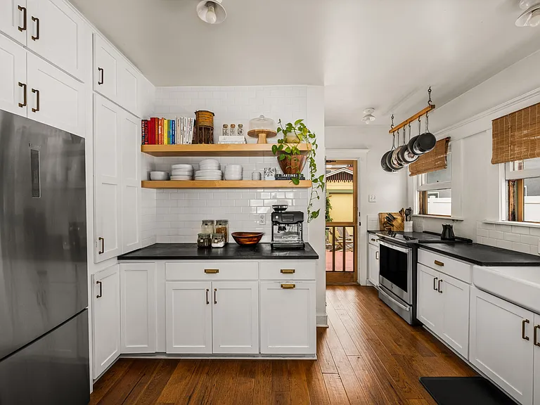 618 Stanley Ave — Photo 18