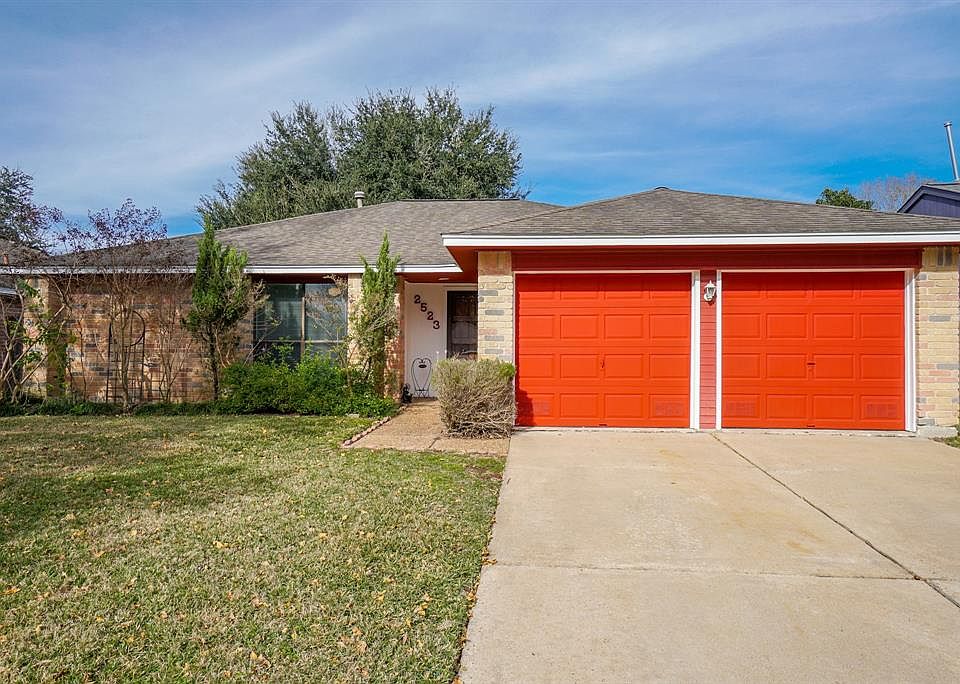 1st image of 2523 Portland Dr