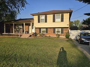 7002 S Watterson Trl, Louisville, KY 40291