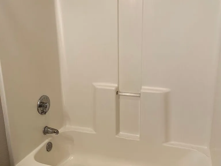 502 Twin Oaks — Photo 18