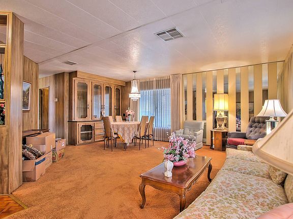 3rd image of 490 Mill Pond Dr