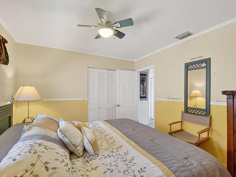 2111 NE 1st Ct #204 — Photo 32