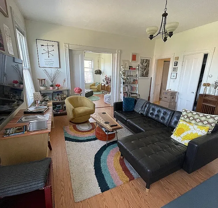 2 Linden St #2