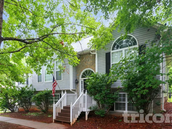 5301 Brookshire Ct, Douglasville, GA 30135