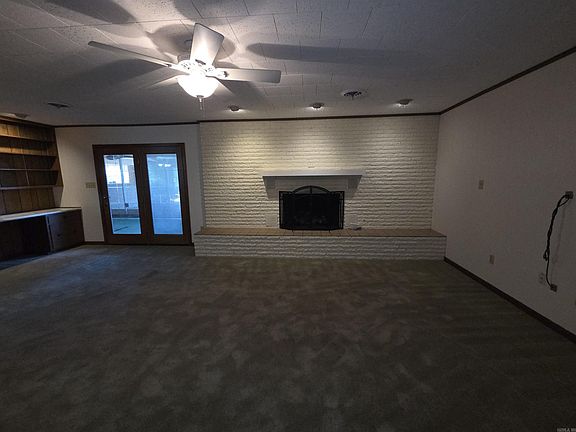 4th image of 308 W 11th St