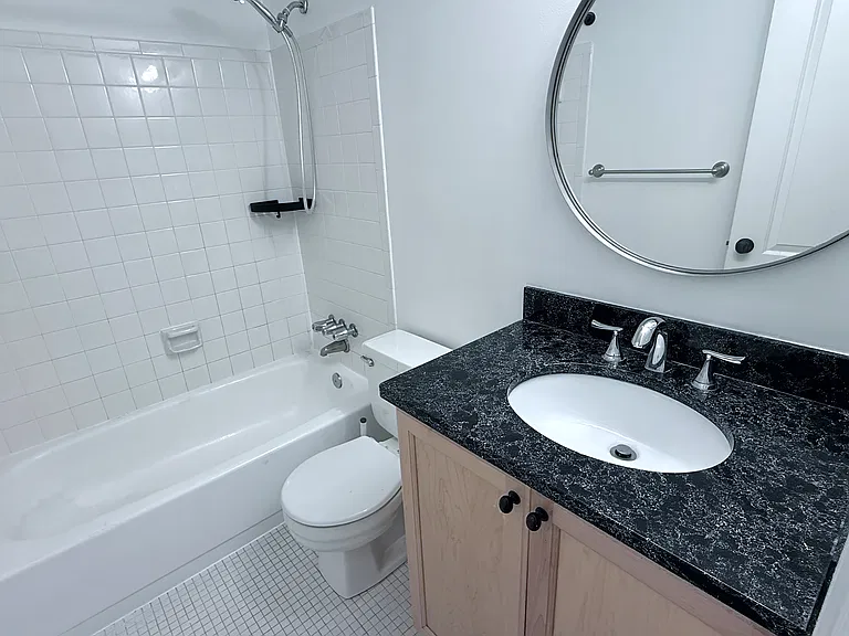 10100 Walnut Wood Ct — Photo 17