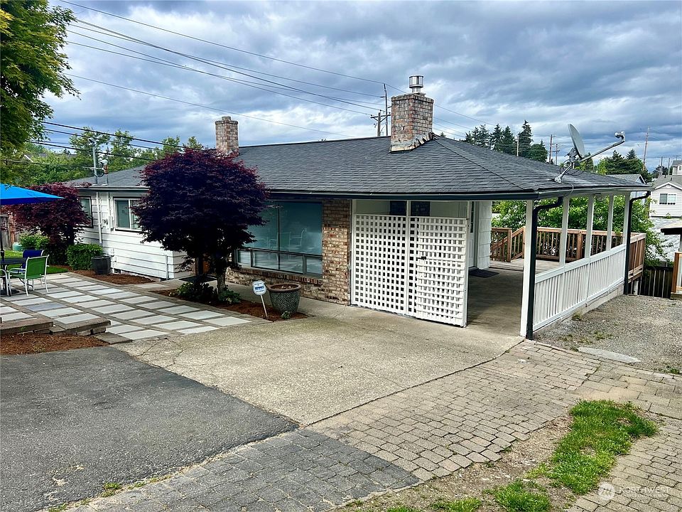 1st image of 2741 58th Avenue NE