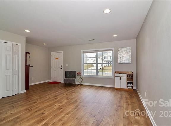 front room can work as office, formal living/dining, playroom etc