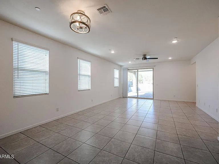 12362 W State Ave — Photo 8