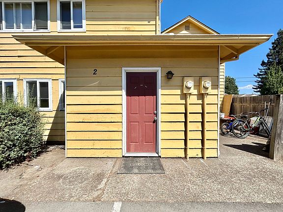 2nd image of 1206-1262 SE Maple St #1206-2
