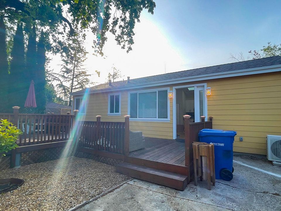 1st image of 14666 Oak St #B