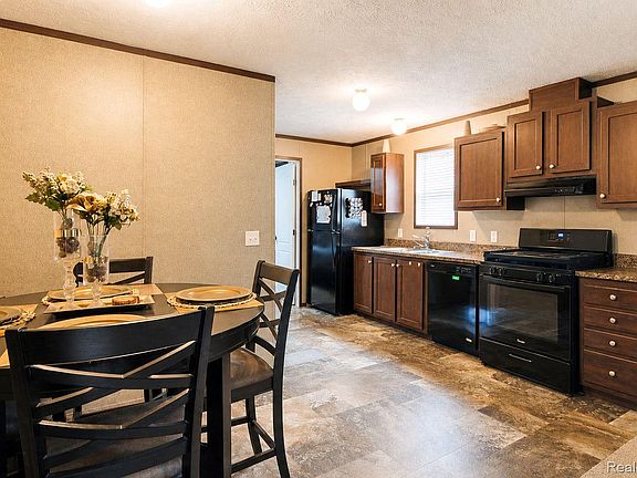 5th image of 5135 E Annapolis Cir