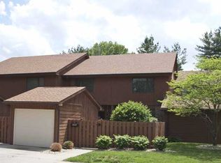 3187 Sycamore Dr, Columbus, IN 47203