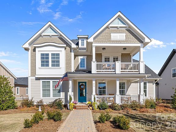 2nd image of 215 Aquinas Way