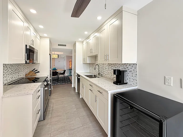 4200 N Ocean Dr #2-705 — Photo 8