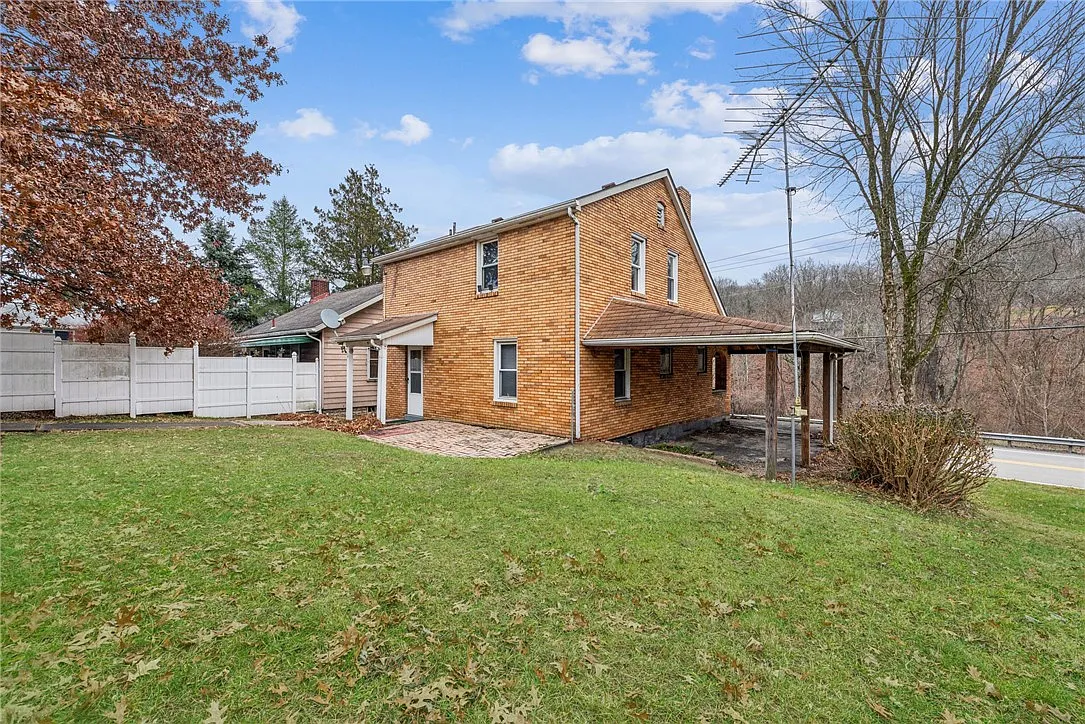 3294 Millers Run Rd photo 1