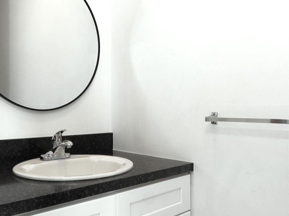 Main Street Townhomes 1207 B 1207 N Main St Nixa MO Zillow