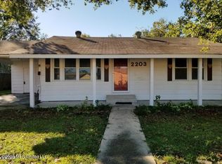 2203 26th St, Pascagoula, MS 39581