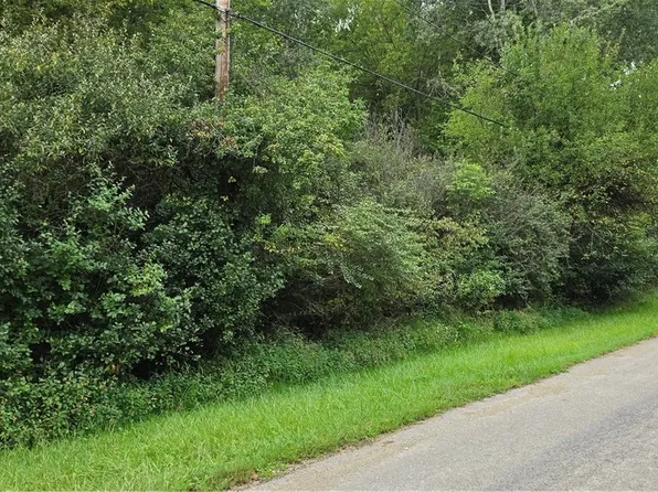 1677 & 1678 Sugar Creek Dr, Rock Creek, OH 44084