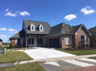 3444 Meadow Grove Ave, Zachary, LA 70791