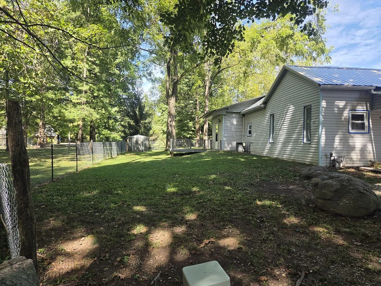 1 bed, 1200 sqft, $1,250 — Photo 2