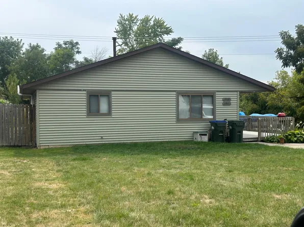 1909 I St #1, Iowa City, IA 52240