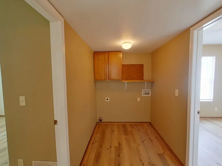 609 S Mount Carmel Ave — Photo 6