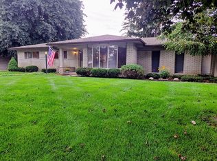 6701 Yarborough Dr, Shelby Township, MI 48316