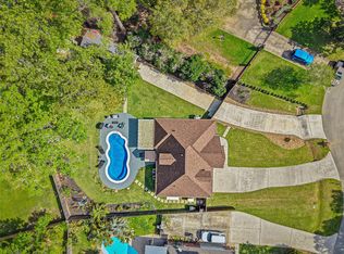 910 Apollo St, New Caney, TX 77357