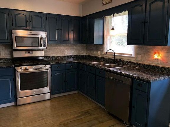 4th image of 740 Meadow View Dr