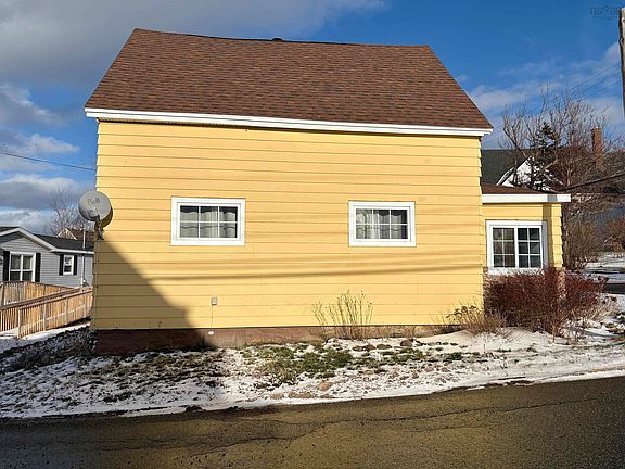 4th image of 73 Church St
