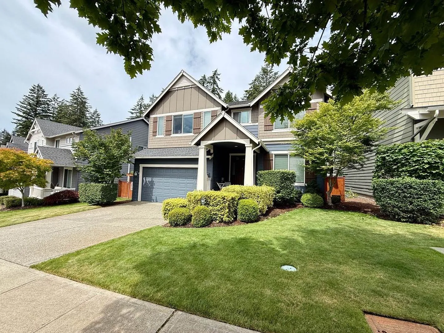 Spacious 4 Bedroom Home with Open Floor Plan — Photo 2