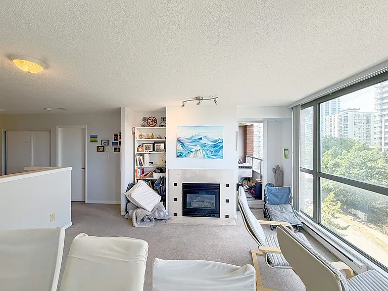 4888 Hazel St — Photo 10
