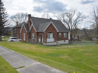 575 N 4th St, Orleans, IN 47452