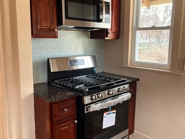 182 Fulton St, New Brunswick, NJ 08901