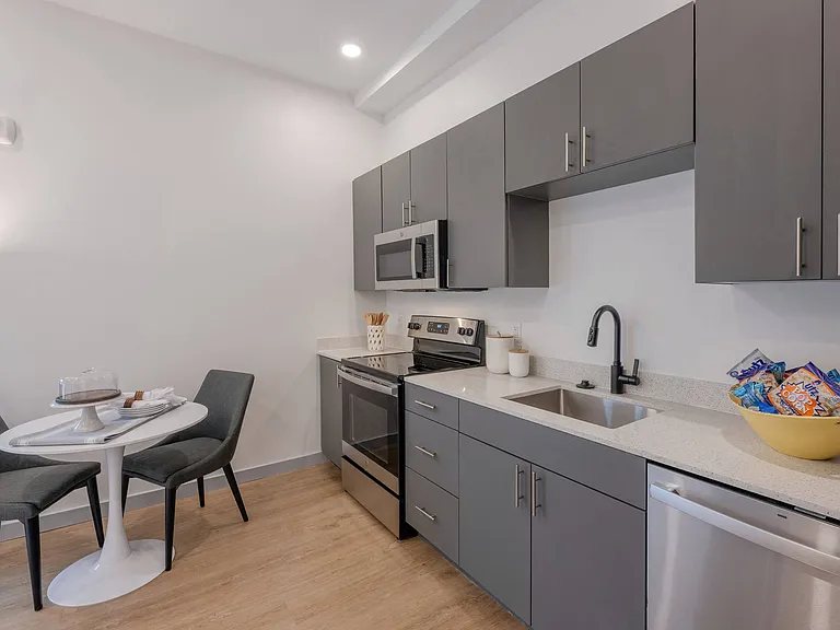 Seacoast Residences — Photo 7