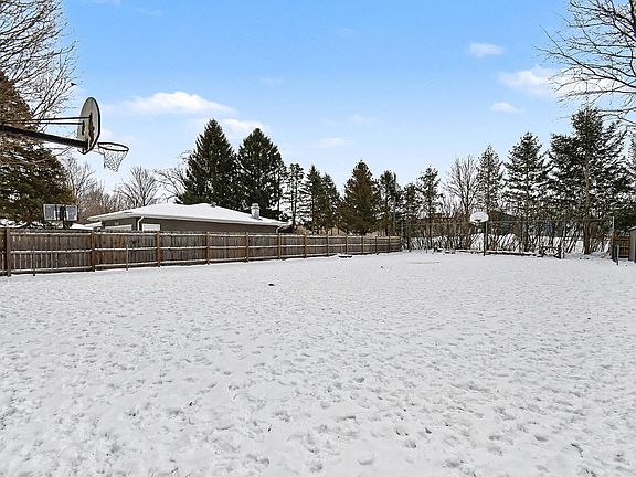 5th image of 8203 Verlynda Dr