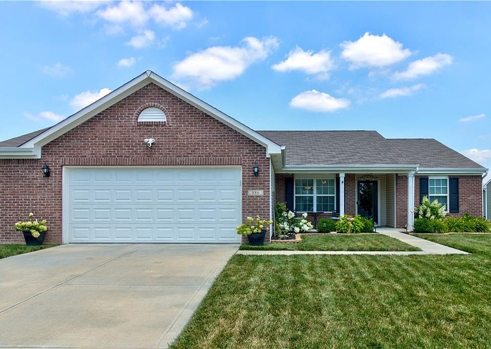 1st image of 886 Rosewood Dr