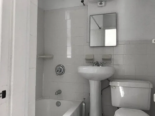 Rented by Bohemia Realty Group | media 26