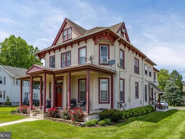 238 E Main St, Terre Hill, PA 17581
