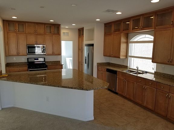 5th image of 7731 Pacific Dunes St