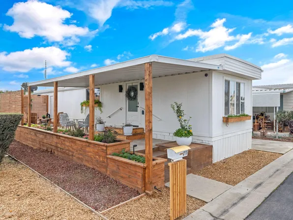 225 N Akers Street #215, Visalia, CA 93291