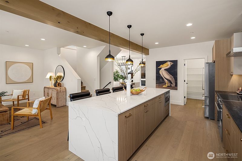 3rd image of 4406 1st Avenue NE
