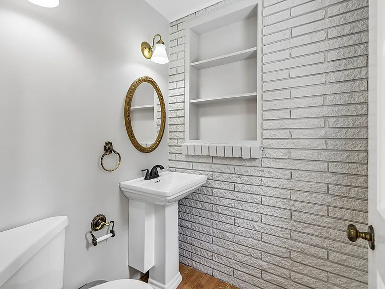 326 Draper Cir — Photo 11