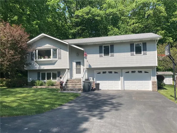 11 Palmer Avenue, Monroe, NY 10950