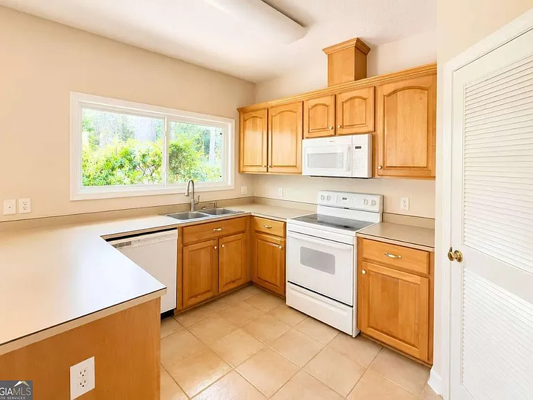144 Kathryne Bailey Dr — Photo 10