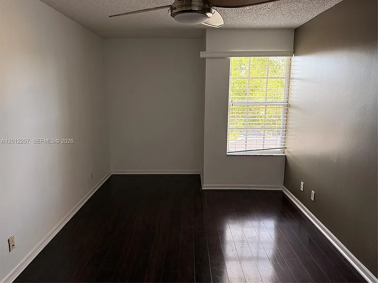 10434 White Pinto Ct — Photo 32