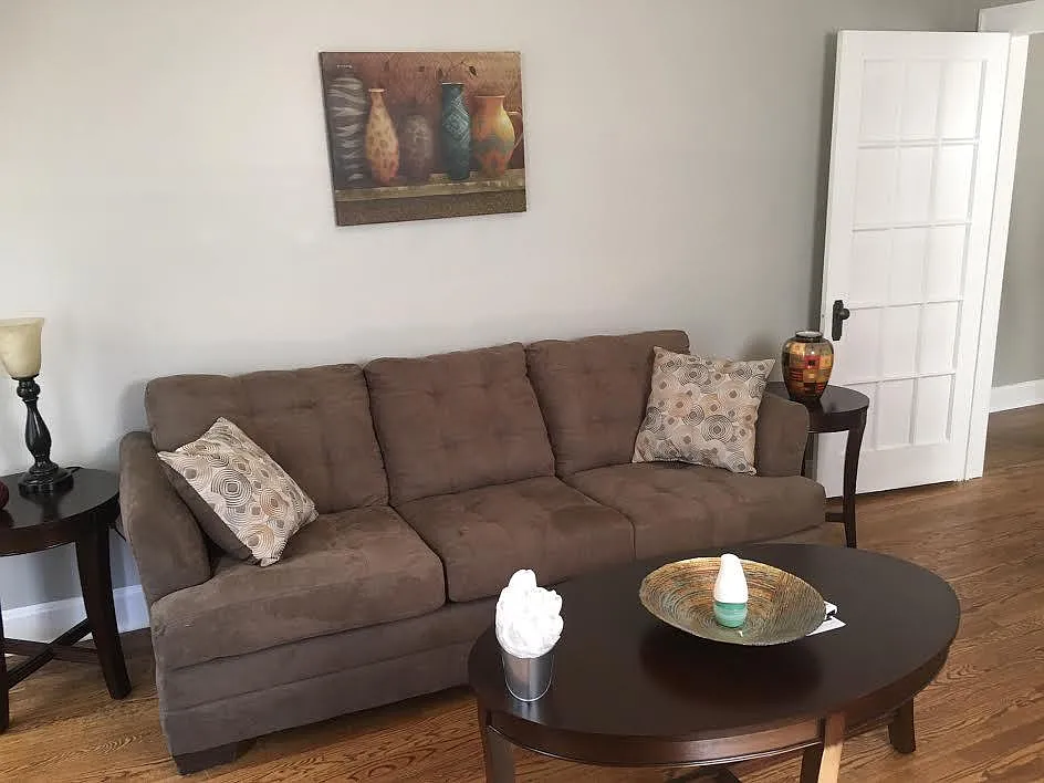 1 bed, 900 sqft, $975 — Photo 4