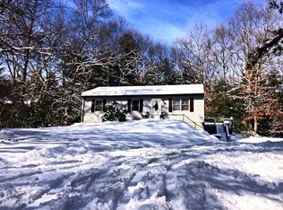 960 Plainfield Pike, Sterling, CT 06377