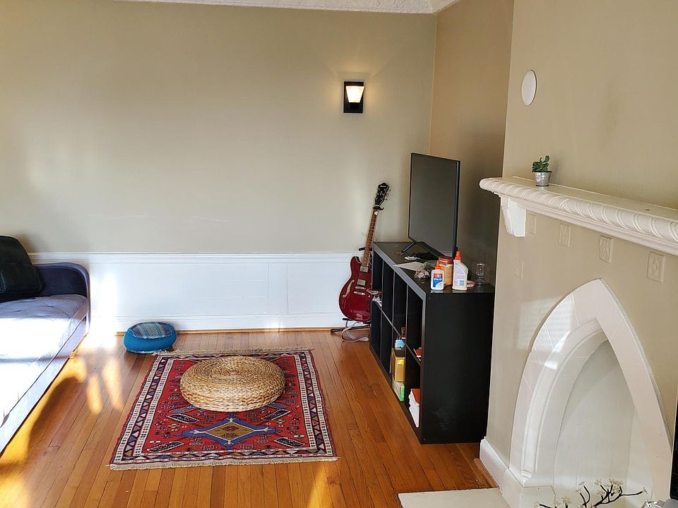 1st image of 15 E Kirby St APT 407